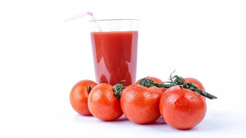 El jugo de tomate en ayunas en una buena forma de iniciar el día.(Pixabay)