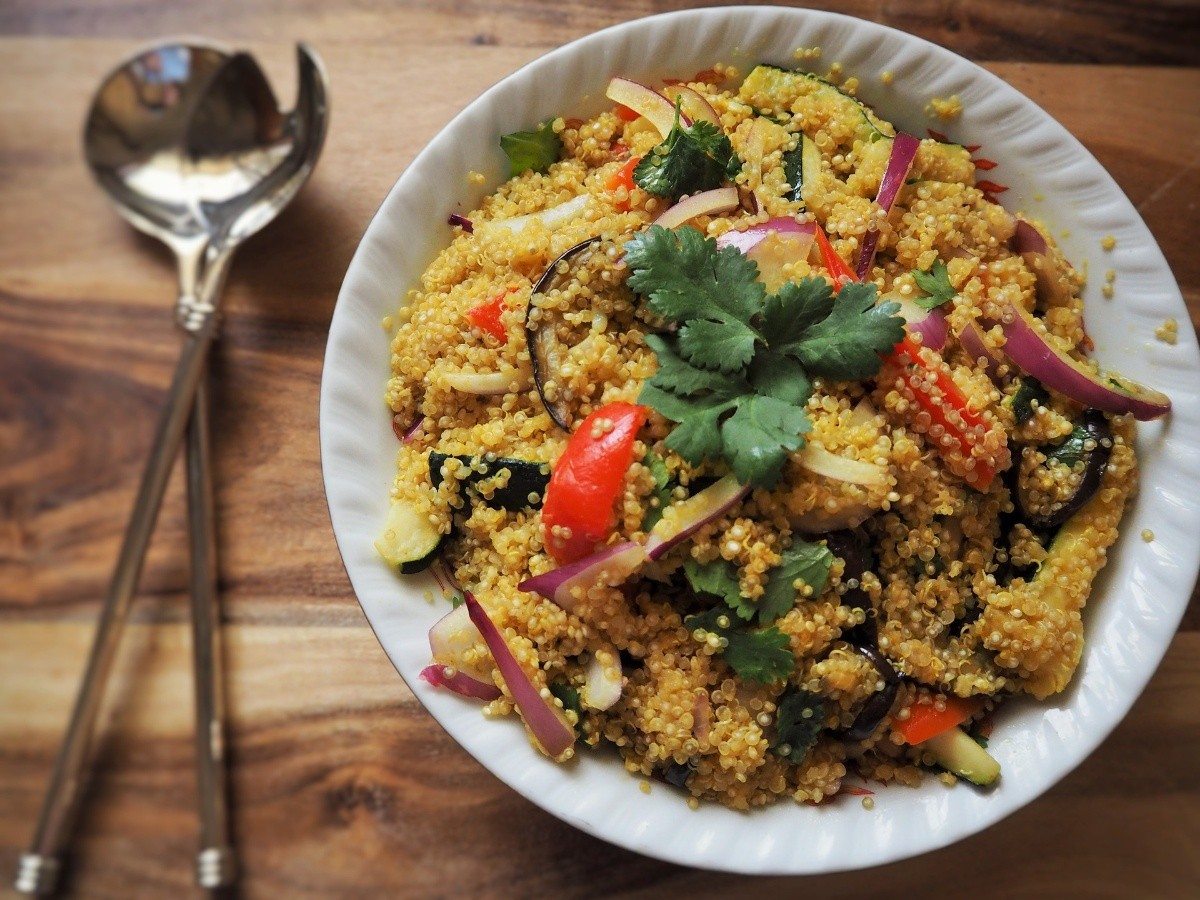 Bowl De Quinoa Y Vegetales: Una Receta Cargada De Vitaminas, Minerales ...