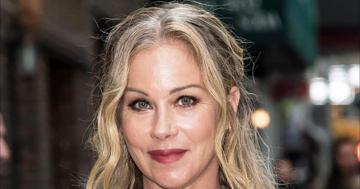 La Actriz Christina Applegate Revela Que Fue Diagnosticada Con Esclerosis Múltiple Mundo Sano 2707