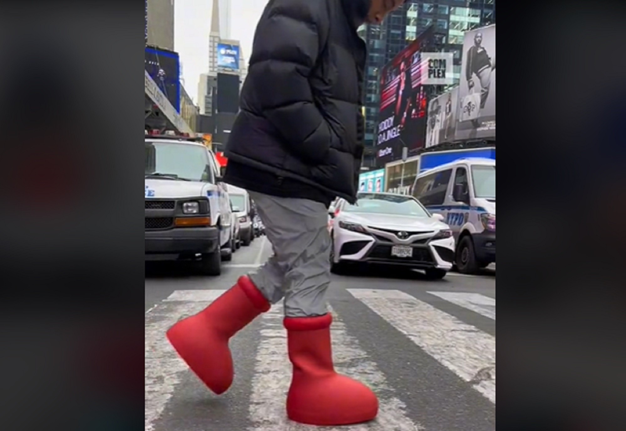 Las big red boots de MSCHF ¿pueden causar problemas en los pies